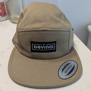 Devinci Mens snapback cap adustable